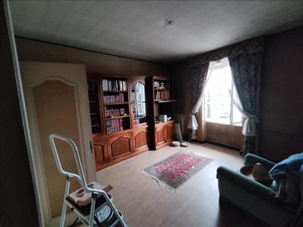 Immeuble à vendre |  Séreilhac |  16 pièces | 1 501 m²