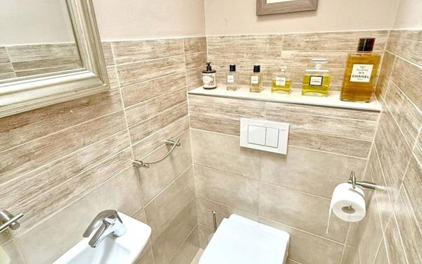 Appartement à vendre    4 pièces • 146,33 m2 Cannes