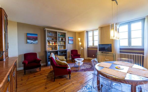 Maison à vendre    10 pièces • 411 m2 Jurançon