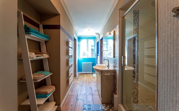 Maison à vendre    10 pièces • 411 m2 Jurançon