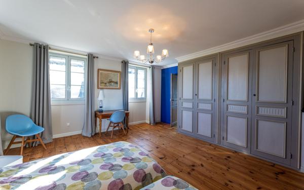 Maison à vendre    10 pièces • 411 m2 Jurançon