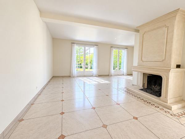 Maison Conflans Sainte Honorine 7 pièce(s) 177 m2 620 000 € **  - Référence  8340