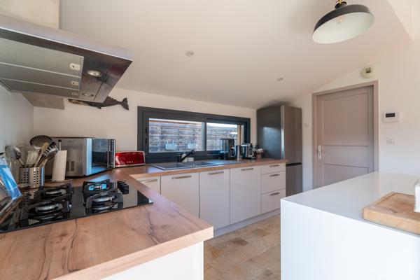 Maison
         8 pièces
        - 195 m² Bien prestige