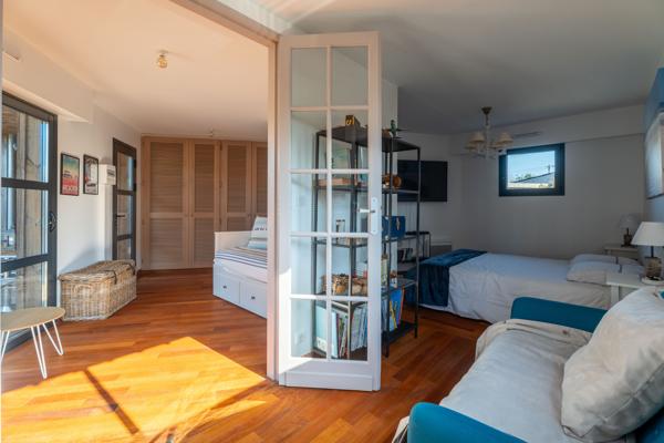 Maison
         8 pièces
        - 195 m² Bien prestige