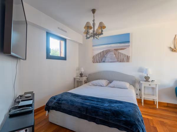 Maison
         8 pièces
        - 195 m² Bien prestige