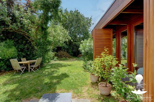 A vendre maison d'architecte en avenue privée Lonchamps , Nantes A vendre maison d'architecte en avenue privée Lonchamps , Nantes