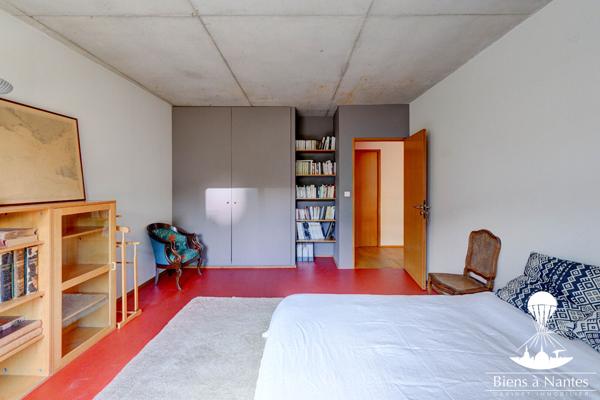 A vendre maison d'architecte en avenue privée Lonchamps , Nantes A vendre maison d'architecte en avenue privée Lonchamps , Nantes