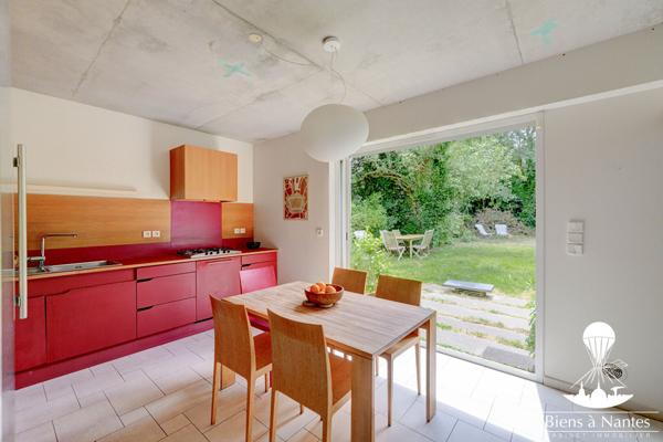 A vendre maison d'architecte en avenue privée Lonchamps , Nantes A vendre maison d'architecte en avenue privée Lonchamps , Nantes