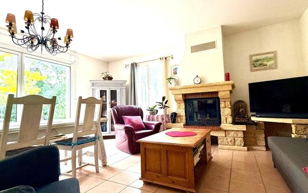 Maison à vendre    4 pièces •  Vins-sur-Caramy