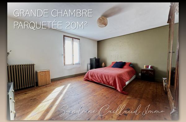 EXCLUSIVITÉ VIP - PROCHE HOUDAN 12MN - Maison de Maître - 3 chambres + potentiel -garage - terrain environ 650 m² - 349600 euros HAI