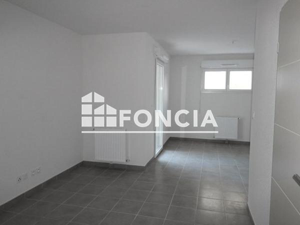 Location Studio 32.8 m² - 44 - 46 RUE DE BEAUCAIRE Nimes 30000
