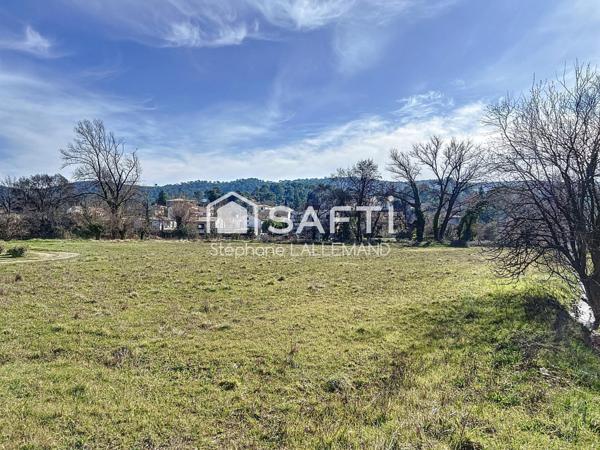 Terrain constructible 634?m² dans cadre paisible