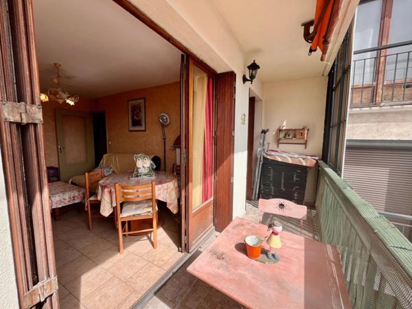 13014 - T3 de 56m2 + TERRASSE + PLACE DE PKG + CAVE 89 000 euro