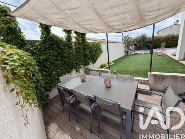 Maison à vendre 5 pièces 118 m² Châteauneuf-de-Gadagne