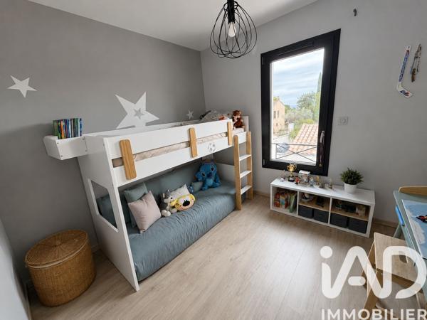 Maison à vendre 5 pièces 118 m² Châteauneuf-de-Gadagne