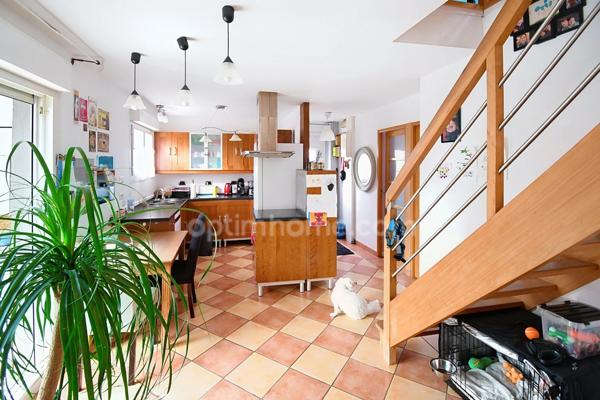 MAISON DE PLAIN-PIED 102 M² AVEC VÉRANDA À LONGUYON