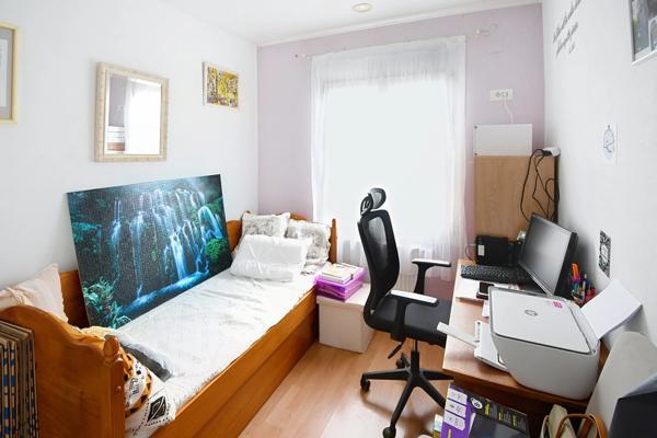 MAISON DE PLAIN-PIED 102 M² AVEC VÉRANDA À LONGUYON