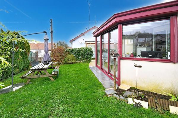 MAISON DE PLAIN-PIED 102 M² AVEC VÉRANDA À LONGUYON
