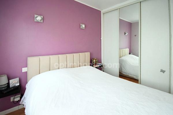 MAISON DE PLAIN-PIED 102 M² AVEC VÉRANDA À LONGUYON