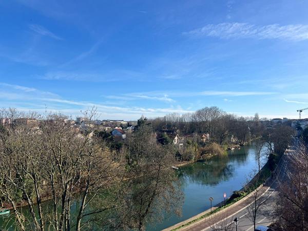T2 VIDE A LOUER BORDS DE MARNE JOINVILLE LE PONT 61.80M²