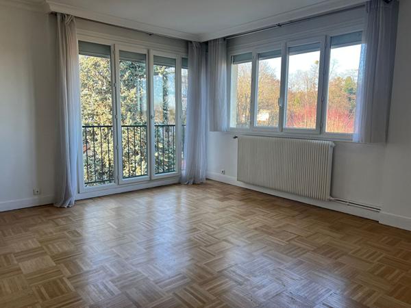 T2 VIDE A LOUER BORDS DE MARNE JOINVILLE LE PONT 61.80M²