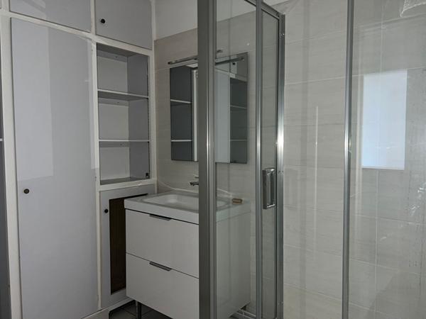 T2 VIDE A LOUER BORDS DE MARNE JOINVILLE LE PONT 61.80M²