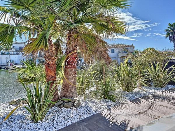 Marina 3 chambres avec appontement de 15 m pour bateau