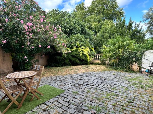 Investissement locatif a Bressols 82 : Appartement T3 avec terrasse, garage