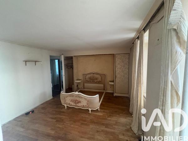 Maison à vendre 10 pièces 230 m² Ducey-Les Chéris