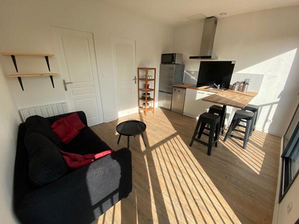 A LOUER : T3 à LILLE • Lille Lomme - Euratechnologie • 900 € CC • Réf. 796-001