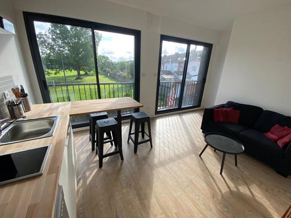 A LOUER : T3 à LILLE • Lille Lomme - Euratechnologie • 900 € CC • Réf. 796-001