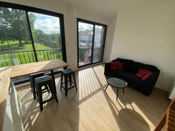 A LOUER : T3 à LILLE • Lille Lomme - Euratechnologie • 900 € CC • Réf. 796-001