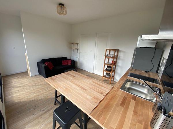 A LOUER : T3 à LILLE • Lille Lomme - Euratechnologie • 900 € CC • Réf. 796-001
