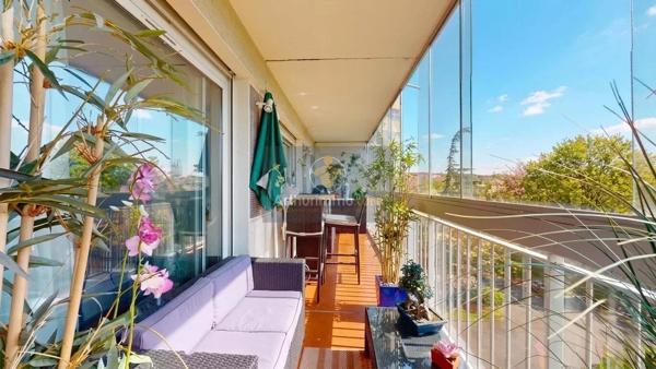 Vente                                                      Appartement
                        
                     3 pièces                      69 m2                     à Marly-le-Roi