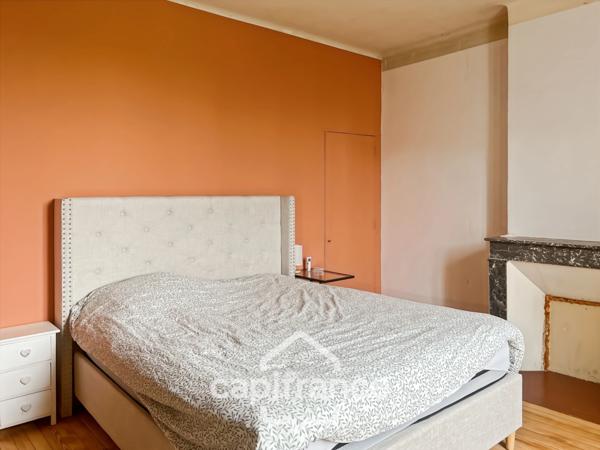 Charmante maison de village avec mur en pierre, 3 chambres, garage, jardin