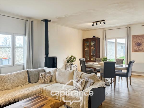 Charmante maison de village avec mur en pierre, 3 chambres, garage, jardin