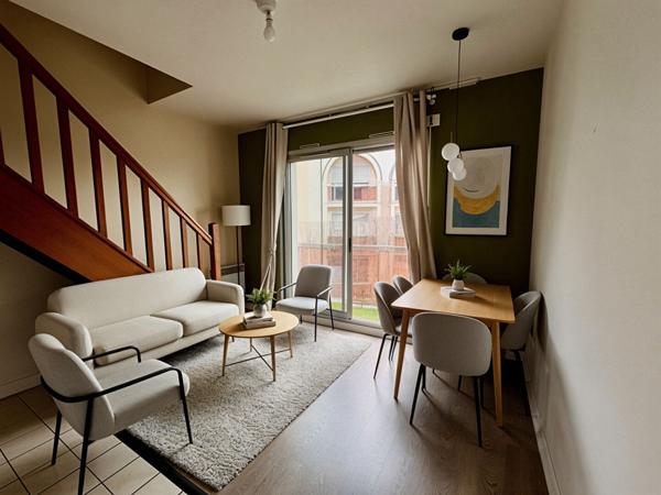 Appartement Nantes centre ville T2 de 29 m2 balcon + Box,  
Nantes 44000