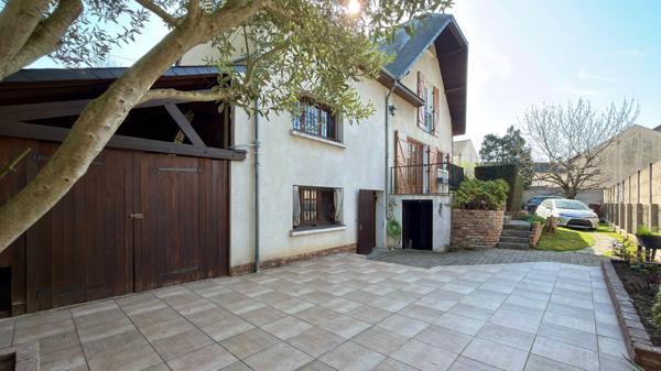 Maison Corbeil Essonnes 7 pièce(s) 148 m2