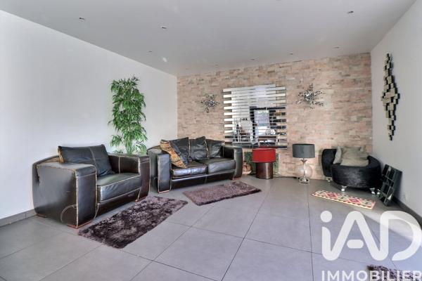 Maison à vendre 7 pièces 279 m² Saint-Raphaël