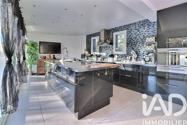 Maison à vendre 7 pièces 279 m² Saint-Raphaël
