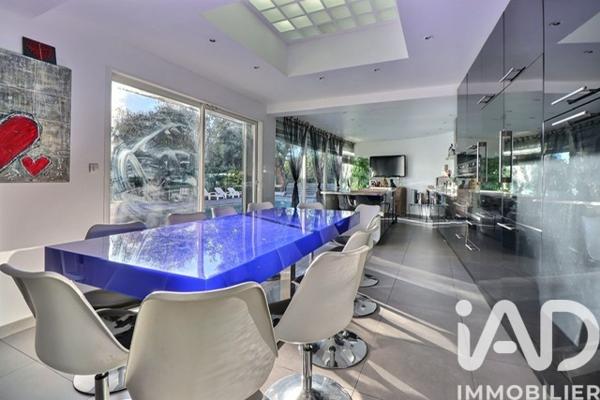 Maison à vendre 7 pièces 279 m² Saint-Raphaël