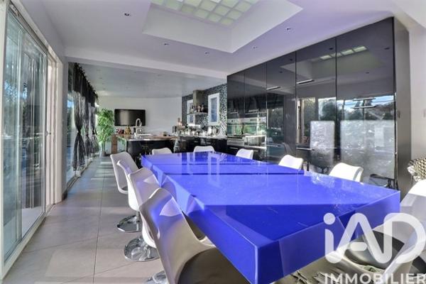 Maison à vendre 7 pièces 279 m² Saint-Raphaël