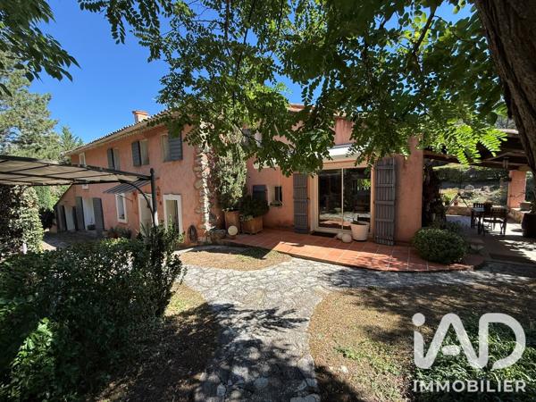 Maison à vendre 7 pièces 285 m² Fuveau