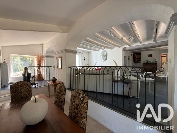 Maison à vendre 7 pièces 285 m² Fuveau