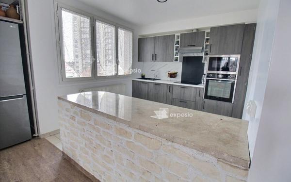 Appartement à vendre    4 pièces • 75,06 m2 Ris-Orangis