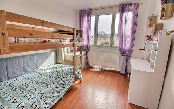 Appartement à vendre    4 pièces • 75,06 m2 Ris-Orangis