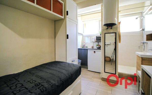 Appartement à vendre    Marseille 7