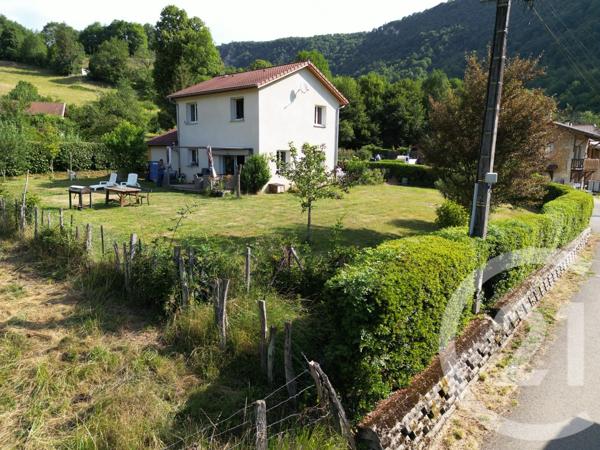 Maison à vendre  5 pièces - 88,30 m 2   ST RAMBERT EN BUGEY  - 01