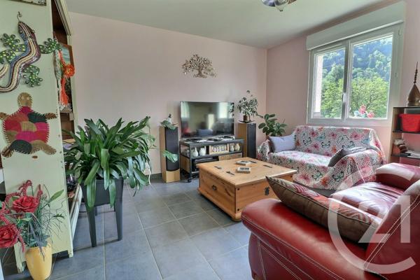 Maison à vendre  5 pièces - 88,30 m 2   ST RAMBERT EN BUGEY  - 01