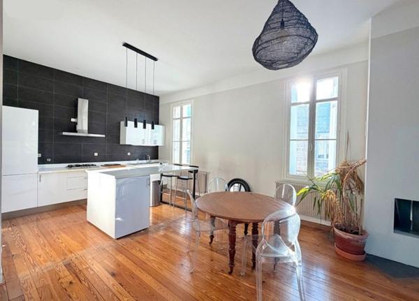 Appartement à vendre |                                       Bordeaux |                                        4 pièces  |  103 m²